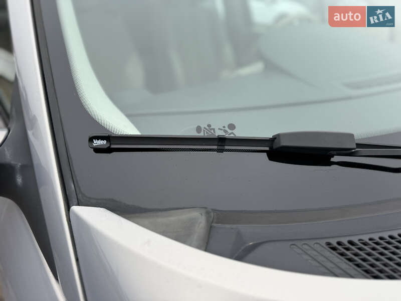 Мінівен Renault Scenic 2004 в Києві