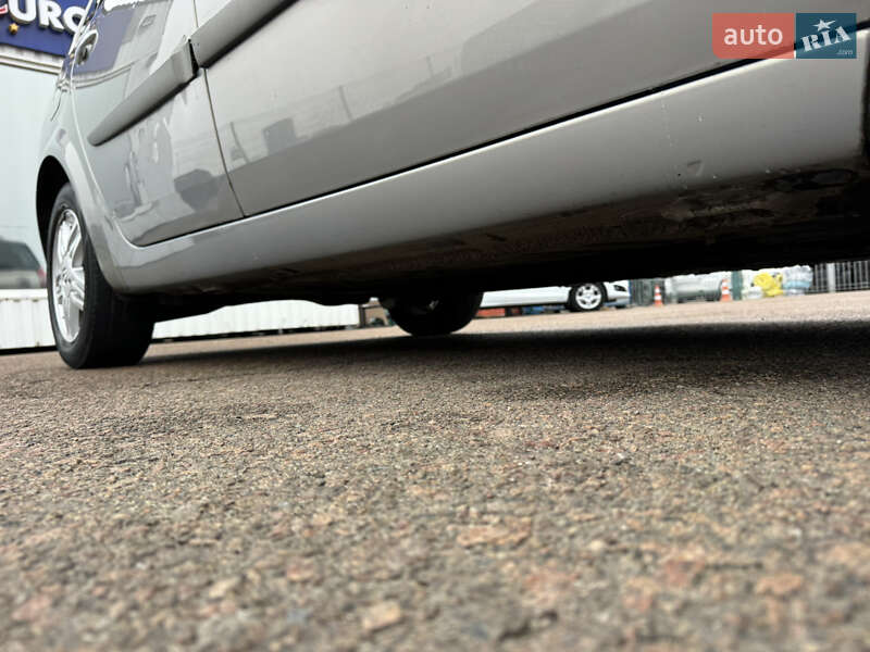 Мінівен Renault Scenic 2004 в Києві