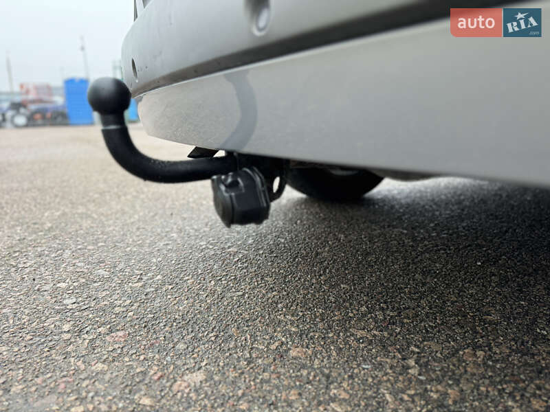 Мінівен Renault Scenic 2004 в Києві