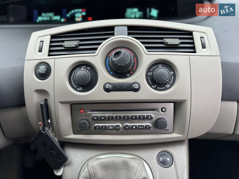Мінівен Renault Scenic 2004 в Києві