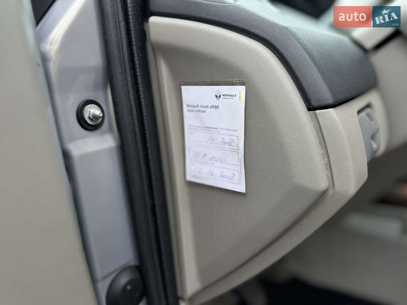 Мінівен Renault Scenic 2004 в Києві