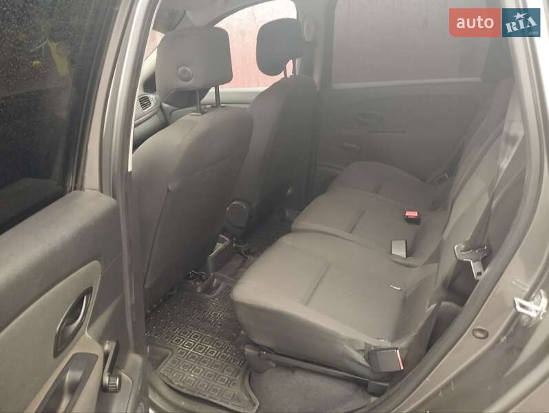 Минивэн Renault Scenic 2009 в Кременчуге