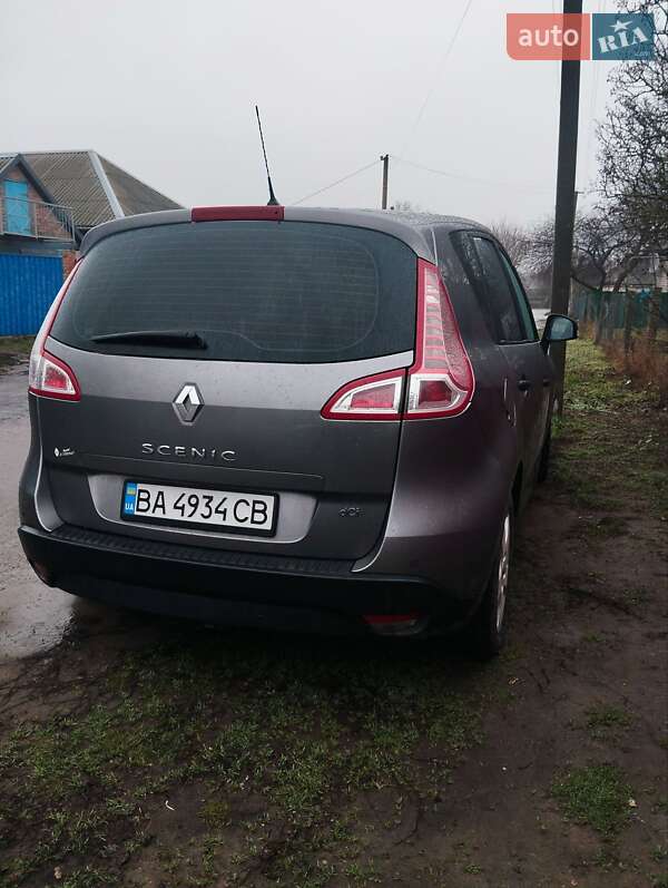 Минивэн Renault Scenic 2009 в Кременчуге