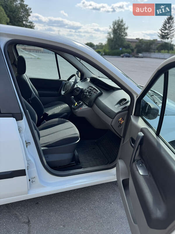 Мінівен Renault Scenic 2006 в Чернігові