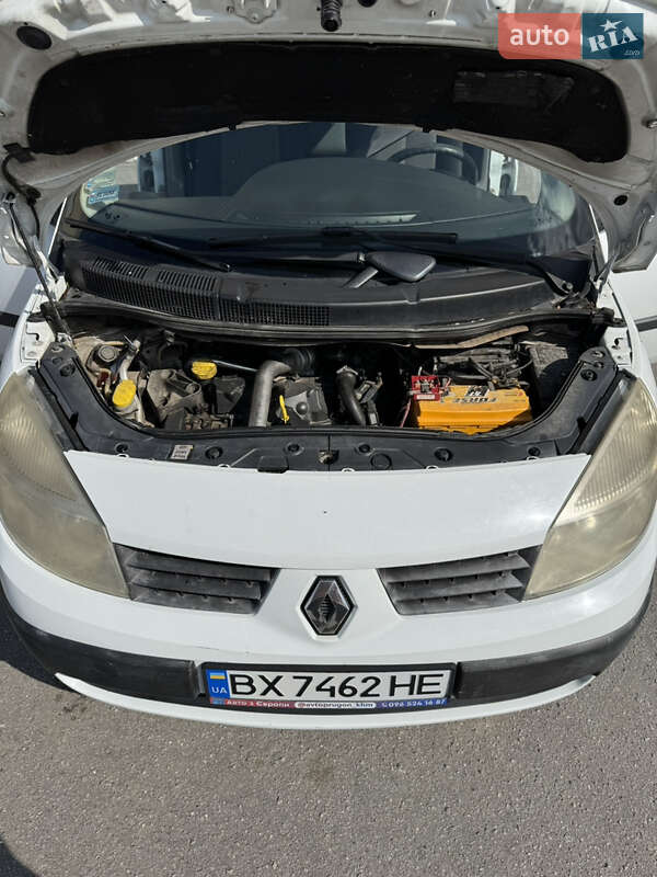 Мінівен Renault Scenic 2006 в Чернігові