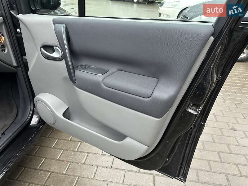 Мінівен Renault Scenic 2008 в Києві фото 14 Мінівен Renault Scenic 2008 в Києві