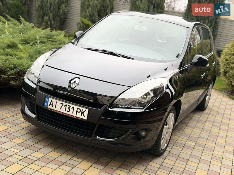 Renault Scenic 2011