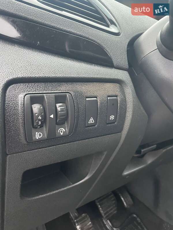 Мінівен Renault Scenic 2012 в Луцьку