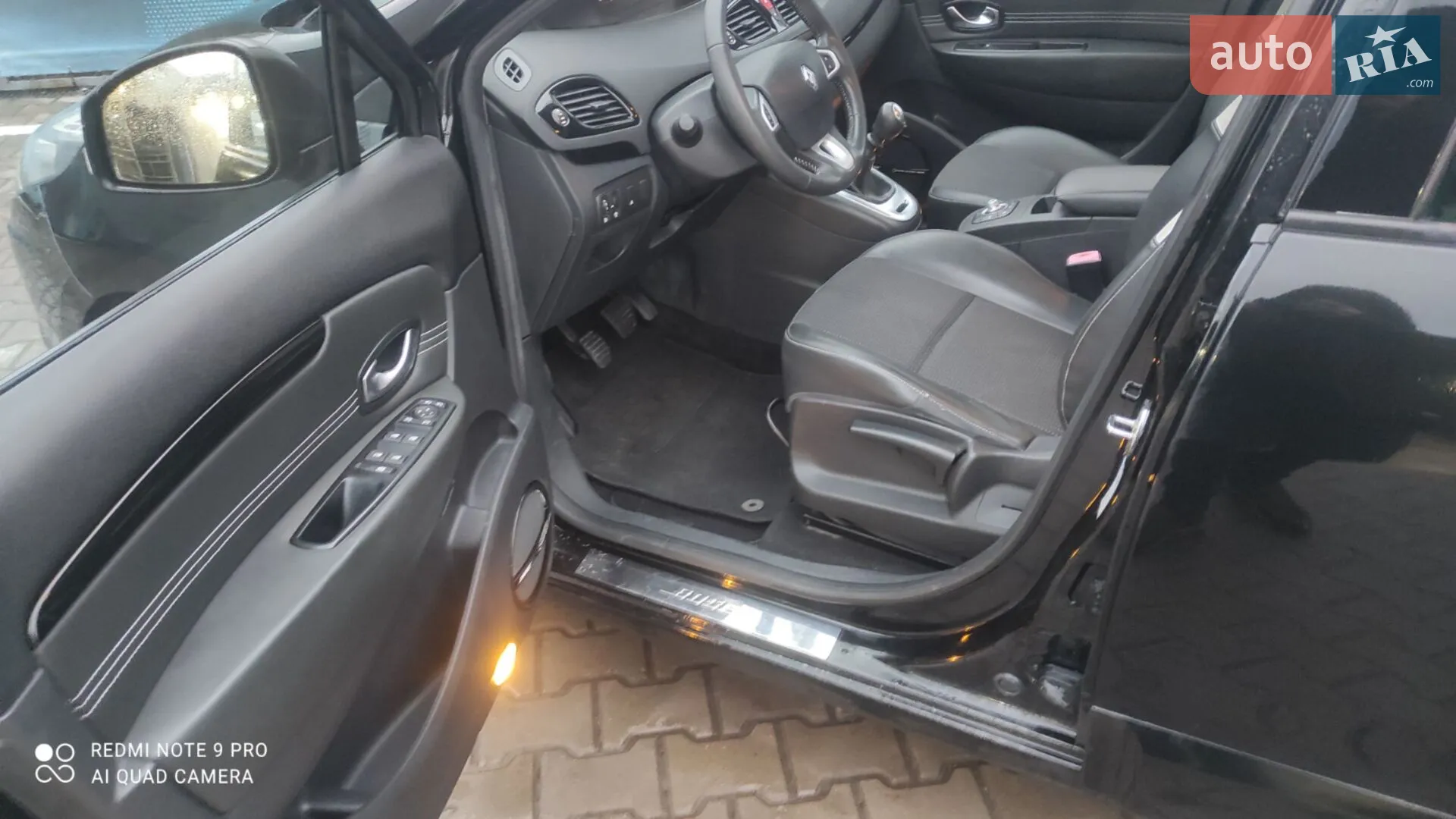 2010 Renault Scenic - мініатюра 9