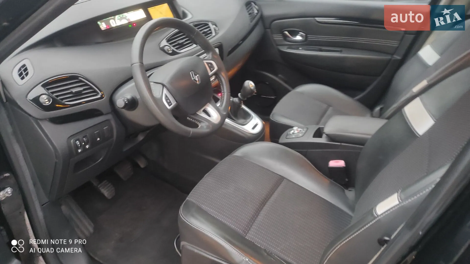 2010 Renault Scenic - мініатюра 10