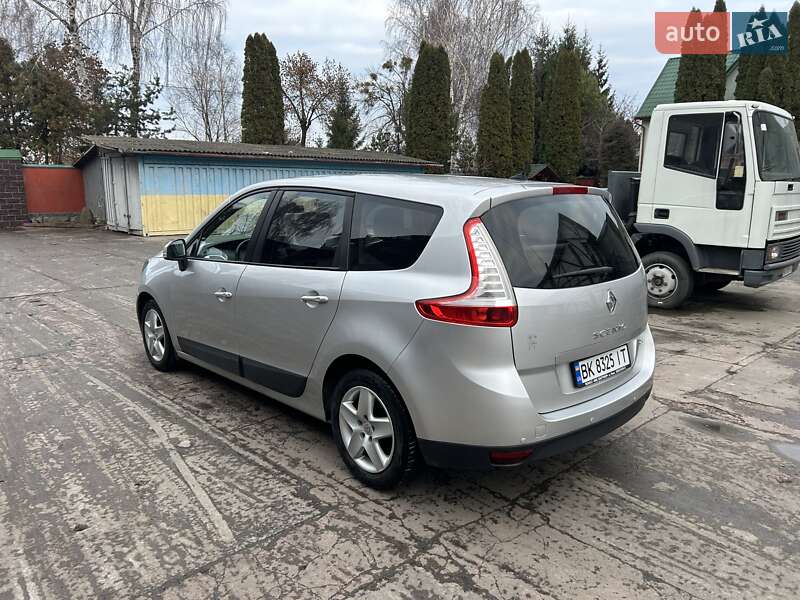 Мінівен Renault Scenic 2013 в Рівному фото 16 Мінівен Renault Scenic 2013 в Рівному