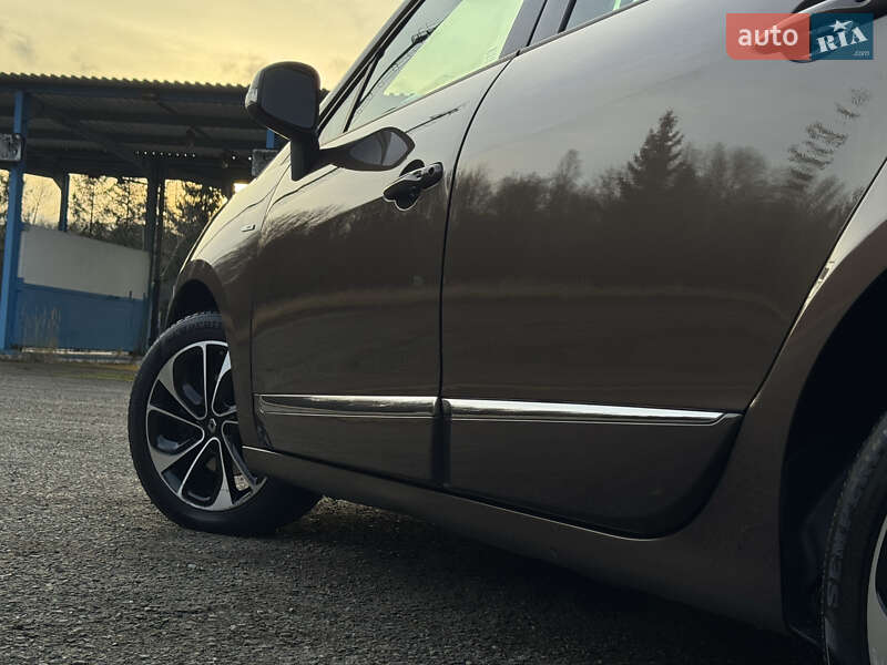 Минивэн Renault Scenic 2015 в Моршине