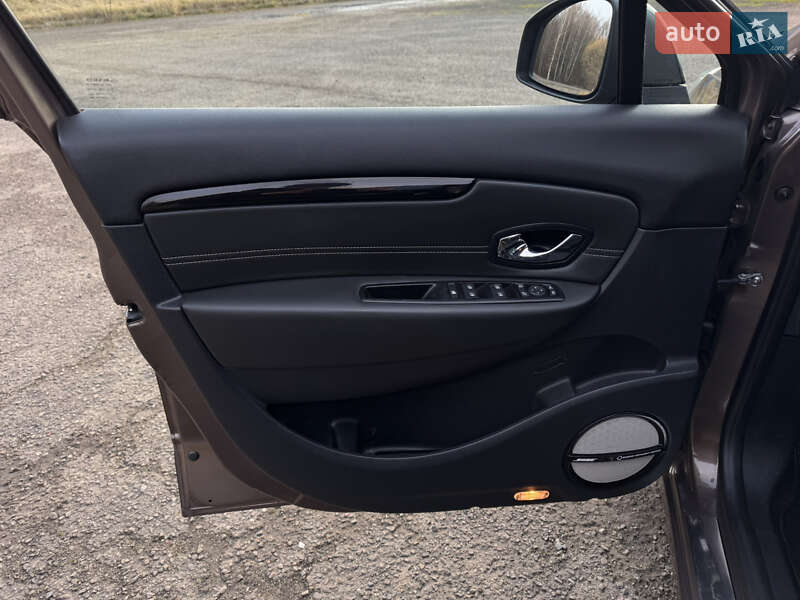 Минивэн Renault Scenic 2015 в Моршине