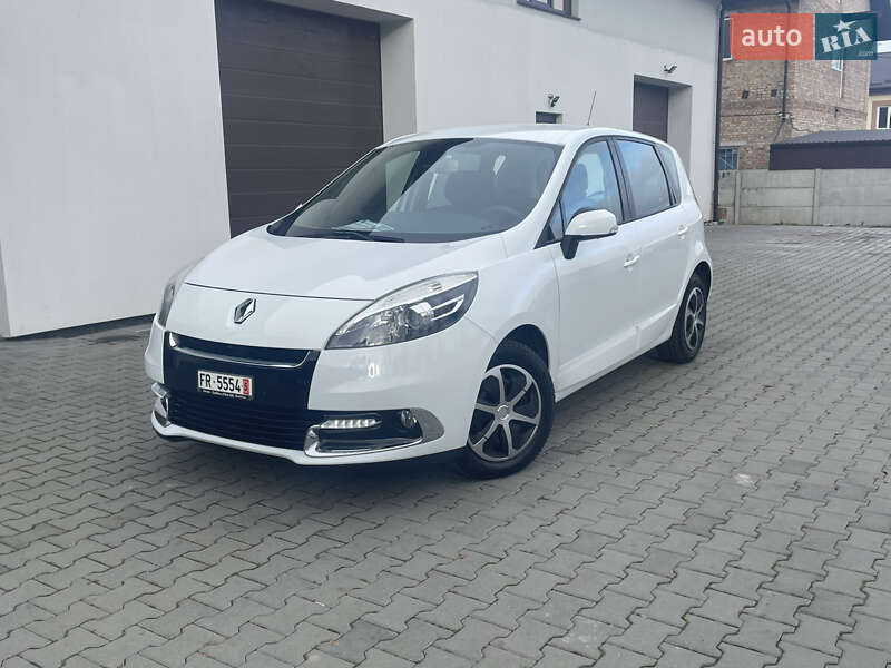Мінівен Renault Scenic 2012 в Рівному фото Мінівен Renault Scenic 2012 в Рівному