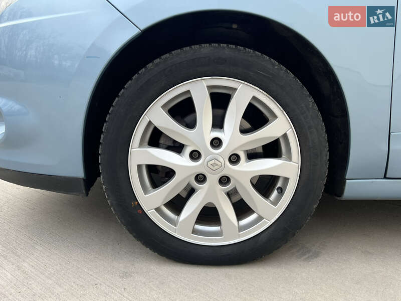 Минивэн Renault Scenic 2011 в Луцке
