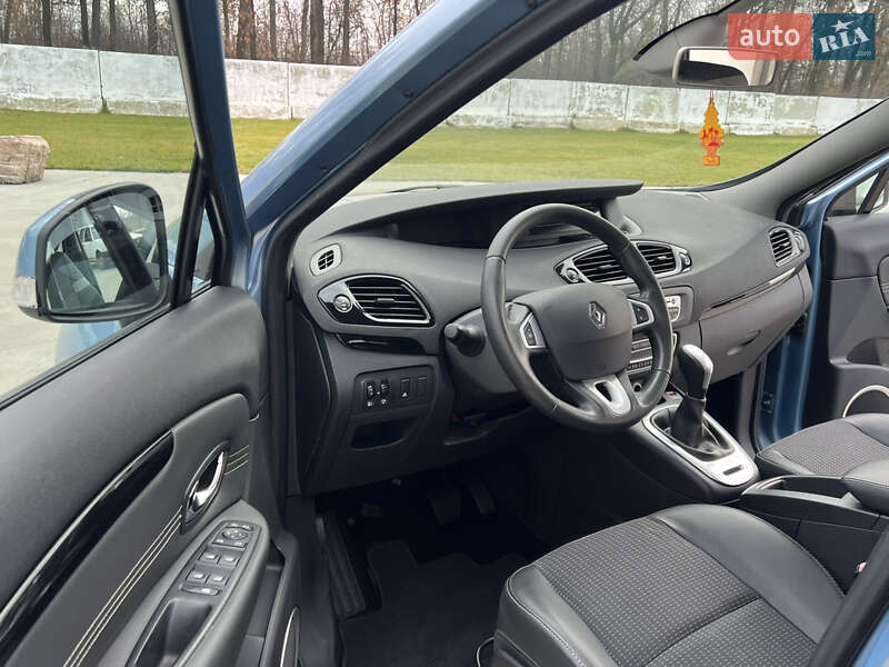 Минивэн Renault Scenic 2011 в Луцке