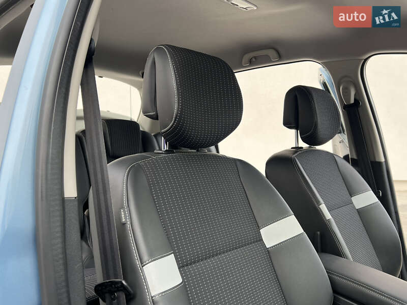 Минивэн Renault Scenic 2011 в Луцке