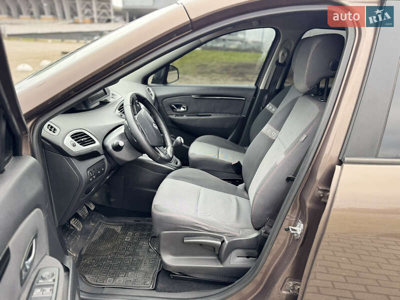Минивэн Renault Scenic 2013 в Львове фото 31 Минивэн Renault Scenic 2013 в Львове