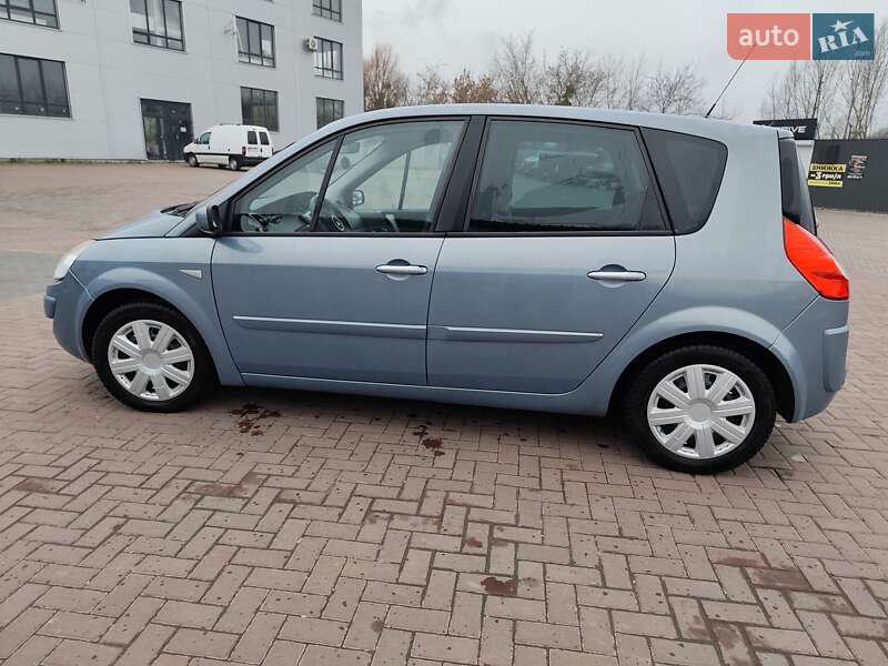 Минивэн Renault Scenic 2006 в Ровно