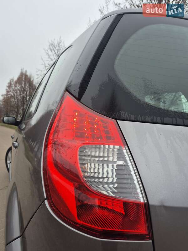 Минивэн Renault Scenic 2008 в Ровно фото 8 Минивэн Renault Scenic 2008 в Ровно
