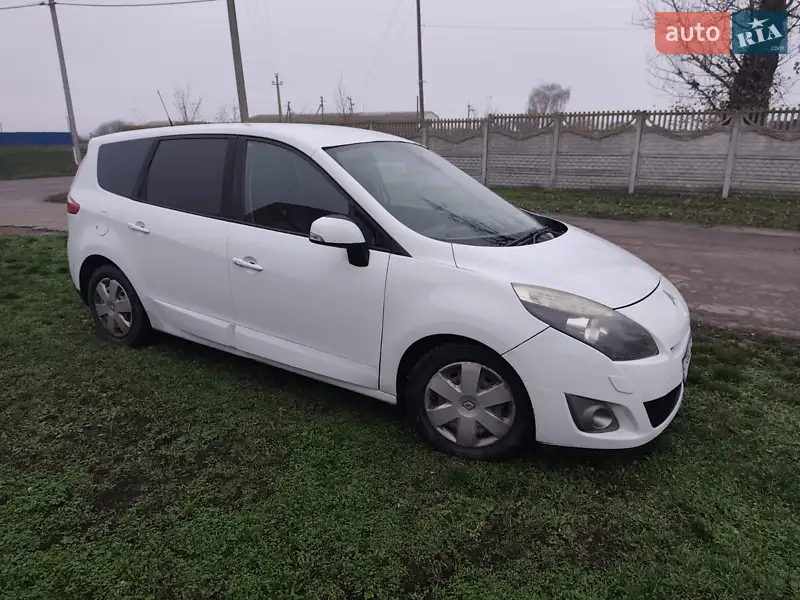 Renault Scenic 2011