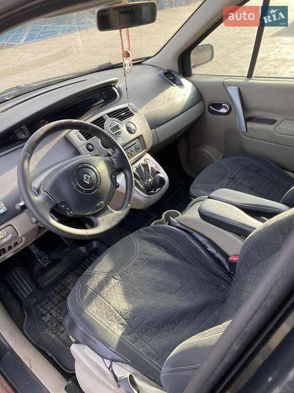 Минивэн Renault Scenic 2006 в Городке