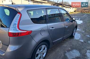Минивэн Renault Scenic 2010 в Галиче