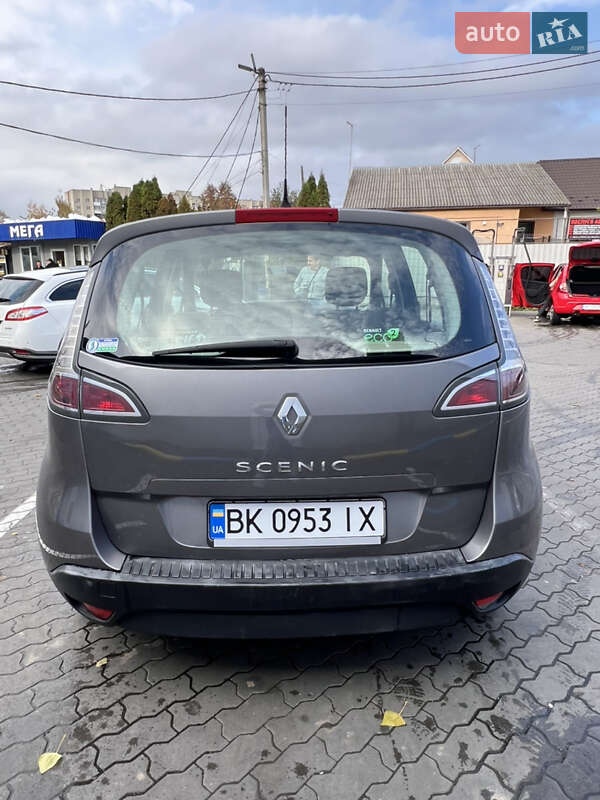 Минивэн Renault Scenic 2012 в Демидовке