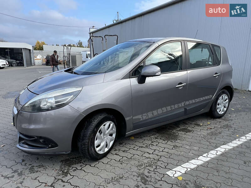 Минивэн Renault Scenic 2012 в Демидовке
