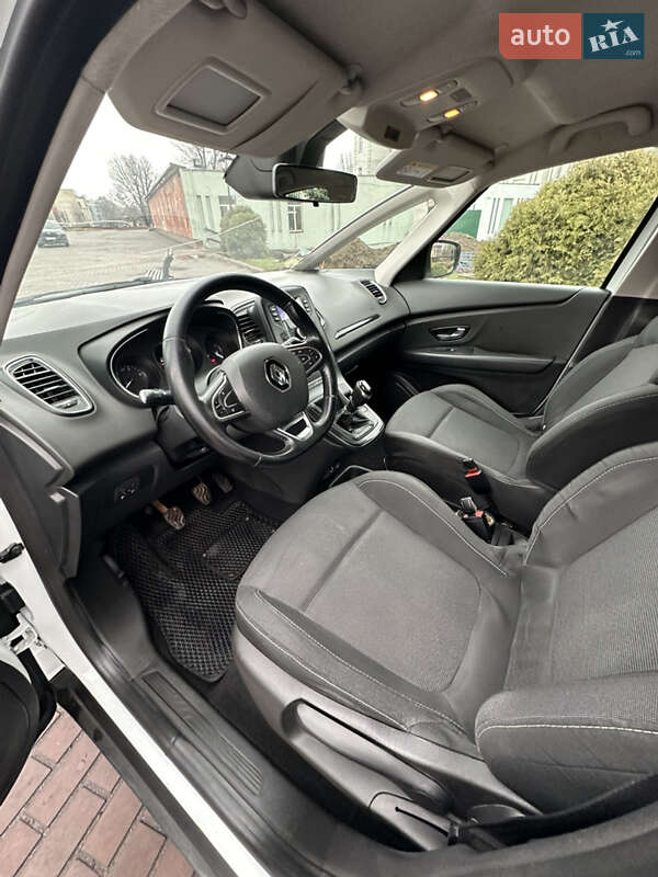 Минивэн Renault Scenic 2017 в Днепре