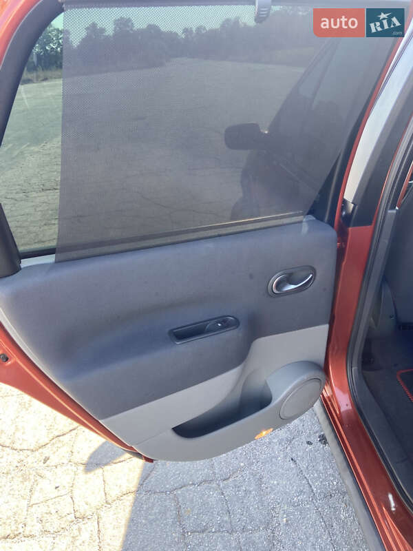 Минивэн Renault Scenic 2007 в Баре фото 12 Минивэн Renault Scenic 2007 в Баре