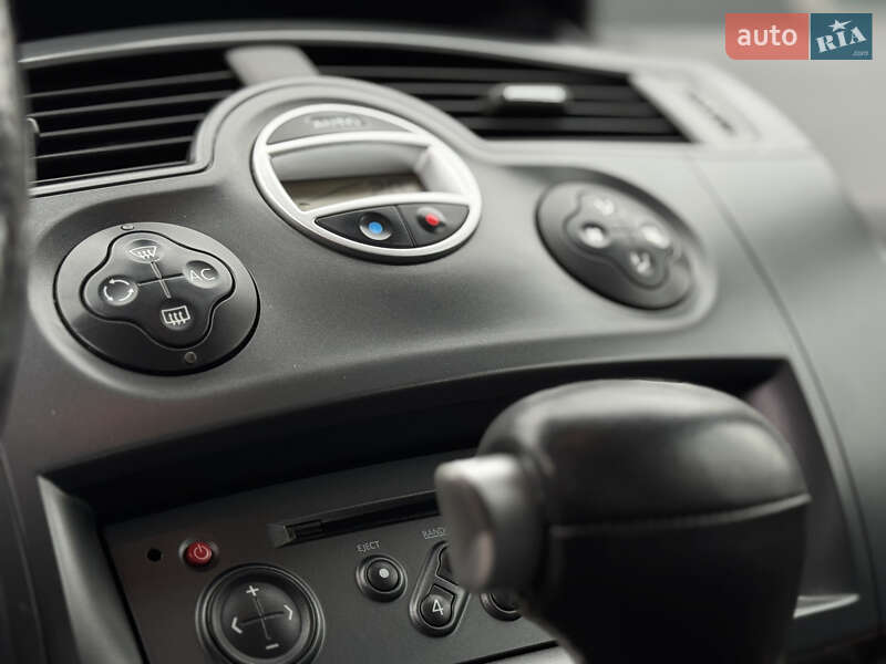 Минивэн Renault Scenic 2005 в Дрогобыче