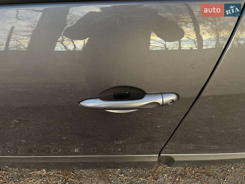 Минивэн Renault Scenic 2015 в Житомире