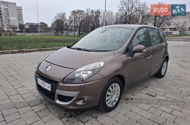 Минивэн Renault Scenic 2011 в Черкассах