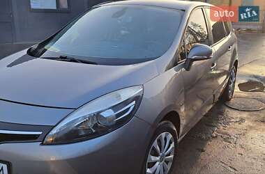 Минивэн Renault Scenic 2014 в Ирпене