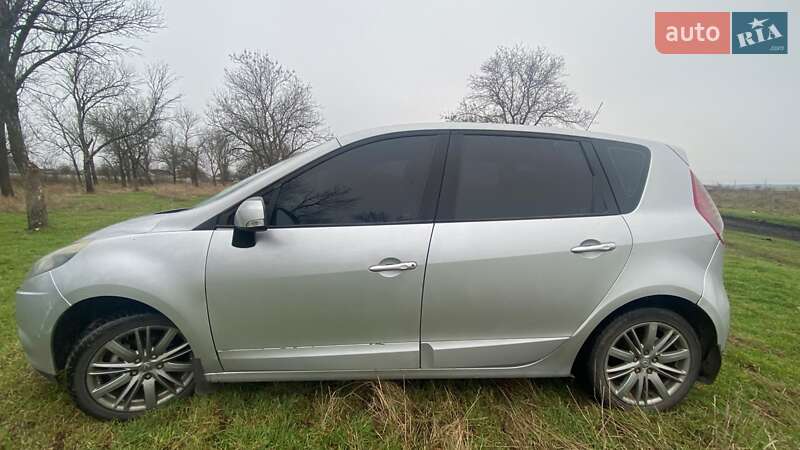 Renault Scenic 2011