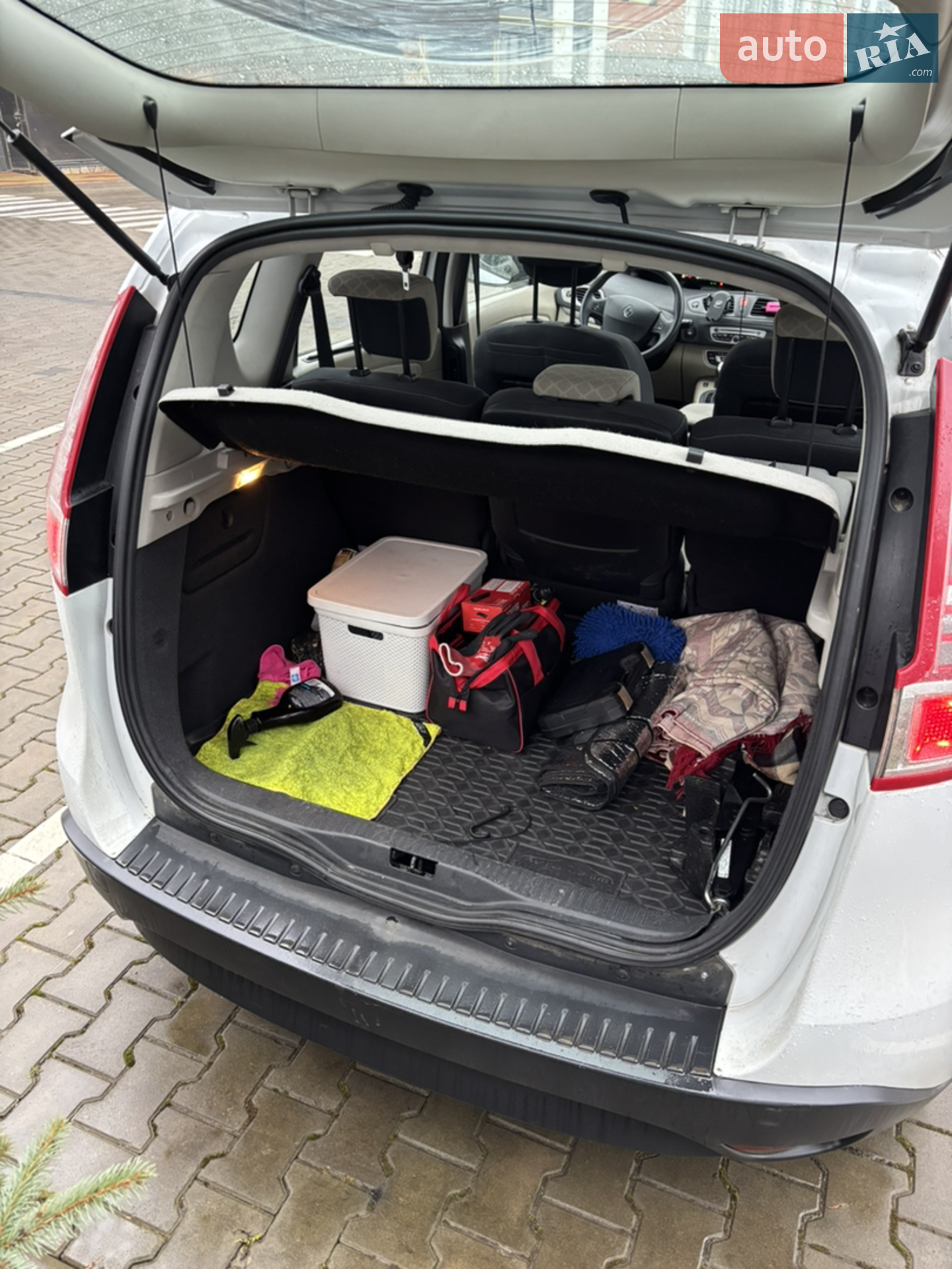 2010 Renault Scenic - мініатюра 14