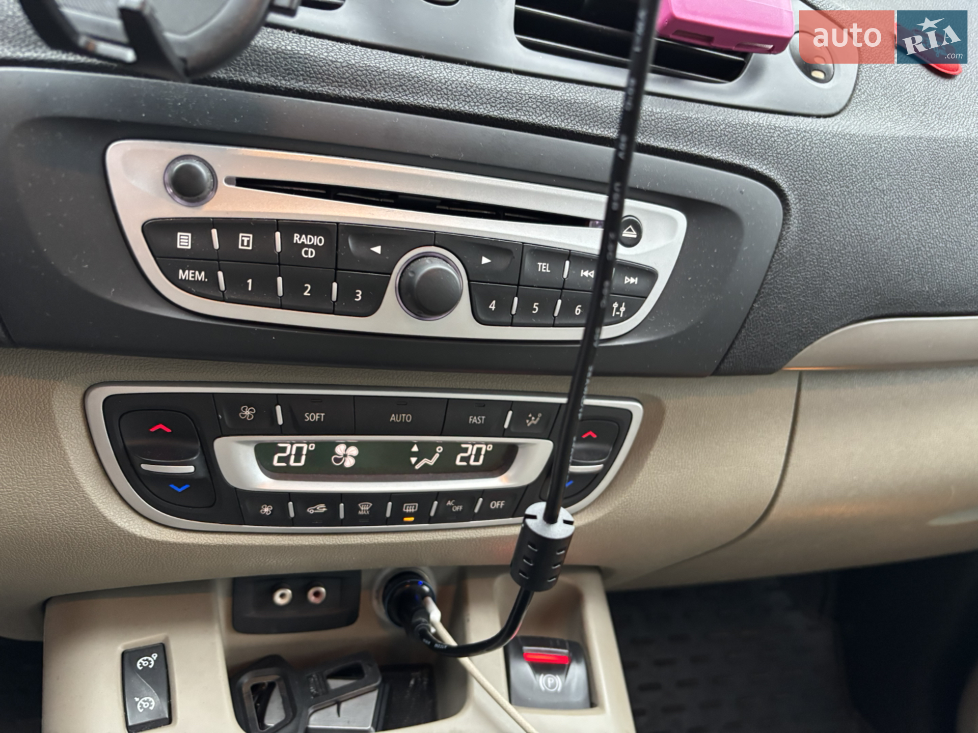 2010 Renault Scenic - мініатюра 32