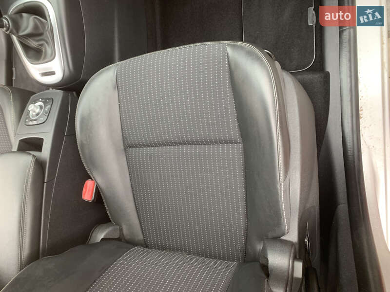 Минивэн Renault Scenic 2015 в Ровно