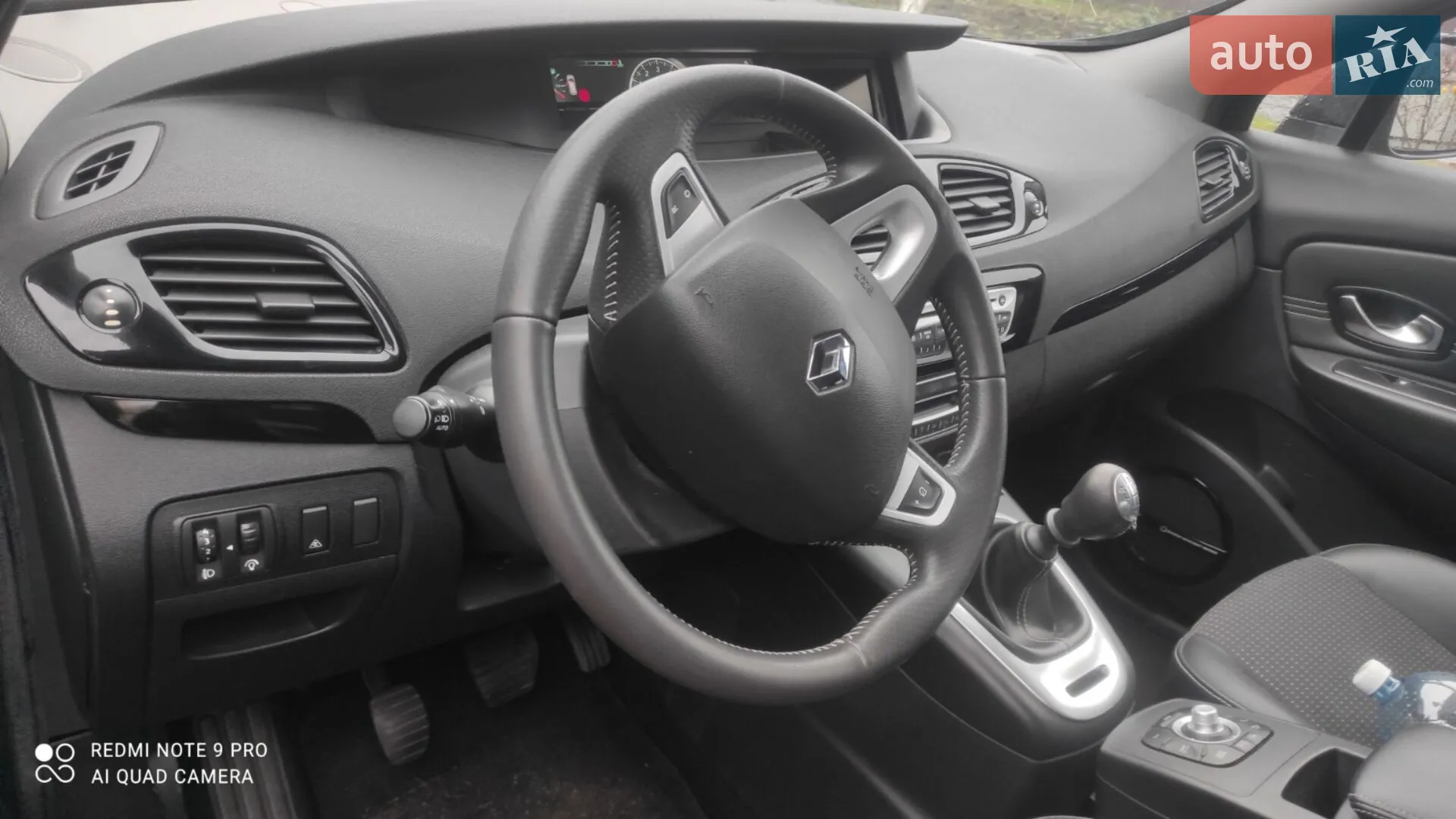2010 Renault Scenic - мініатюра 16