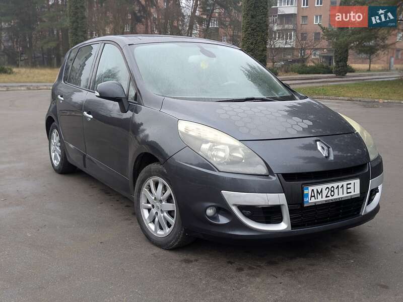 Минивэн Renault Scenic 2009 в Славуте