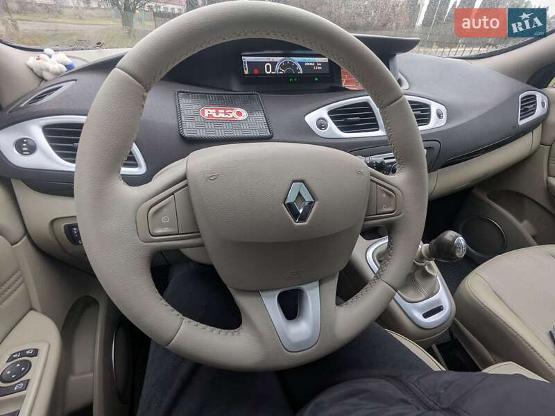 Минивэн Renault Scenic 2009 в Славуте