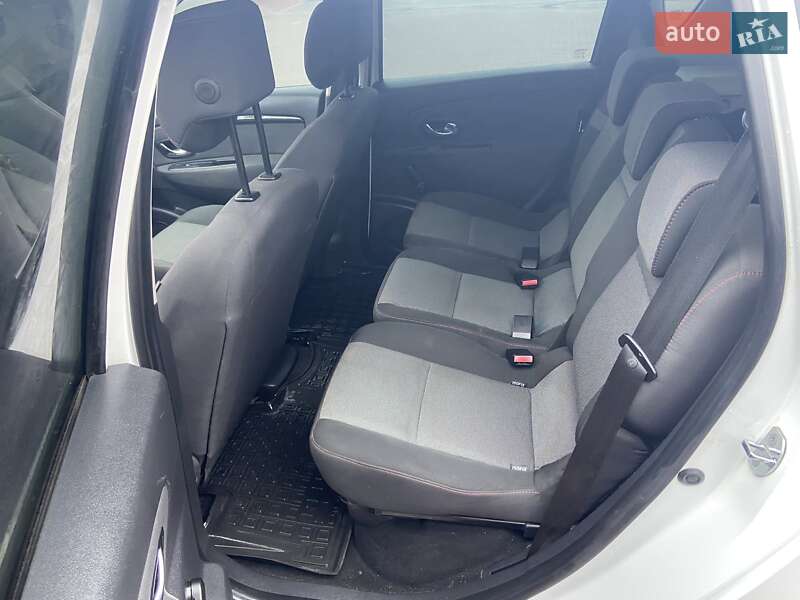 Минивэн Renault Scenic 2016 в Ровно