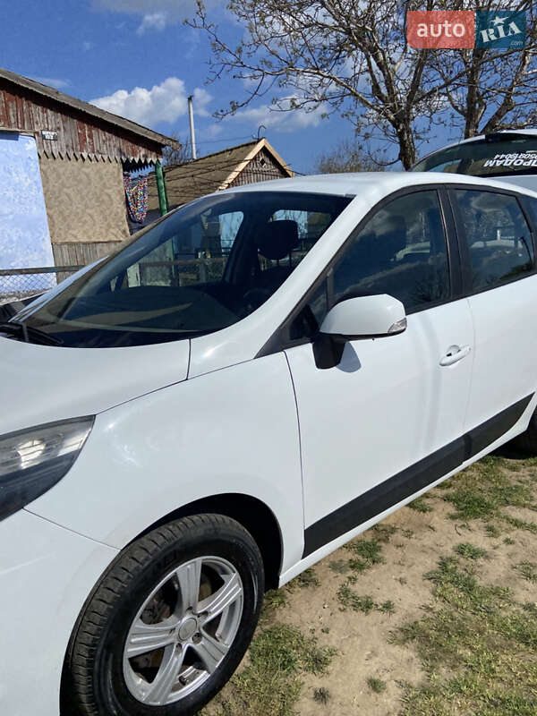 Мінівен Renault Scenic 2011 в Одесі