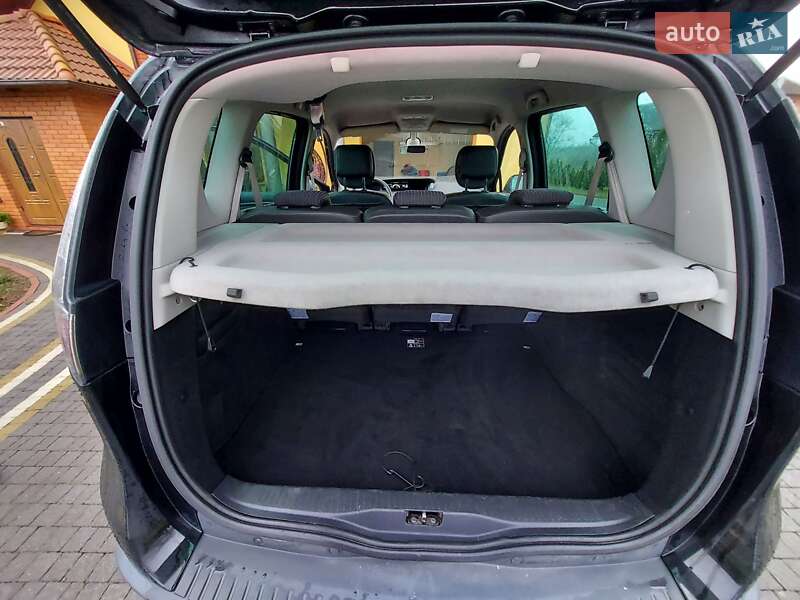 Минивэн Renault Scenic 2012 в Калуше