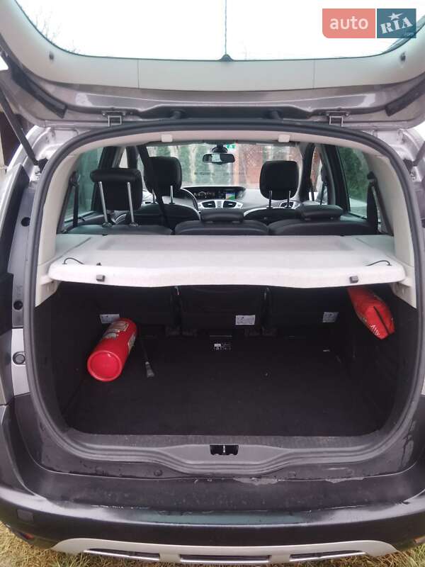 Минивэн Renault Scenic 2013 в Старой Выжевке фото 9 Минивэн Renault Scenic 2013 в Старой Выжевке