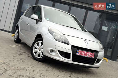 Минивэн Renault Scenic 2009 в Владимире