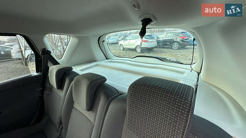 Минивэн Renault Scenic 2010 в Луцке