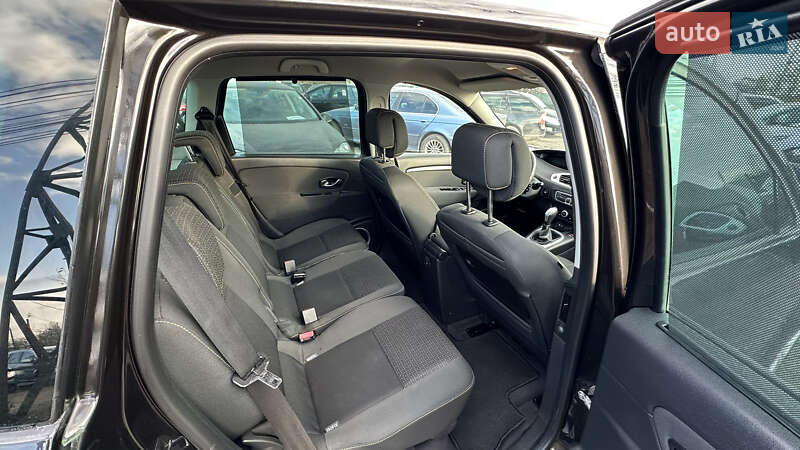 Минивэн Renault Scenic 2010 в Луцке