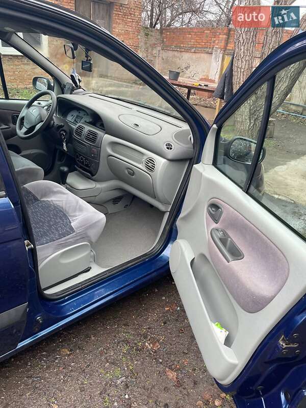 Мінівен Renault Scenic 2001 в Кривому Розі фото 5 Мінівен Renault Scenic 2001 в Кривому Розі